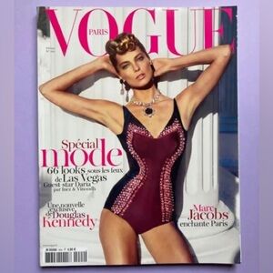 Vogue Paris 924 February 2012